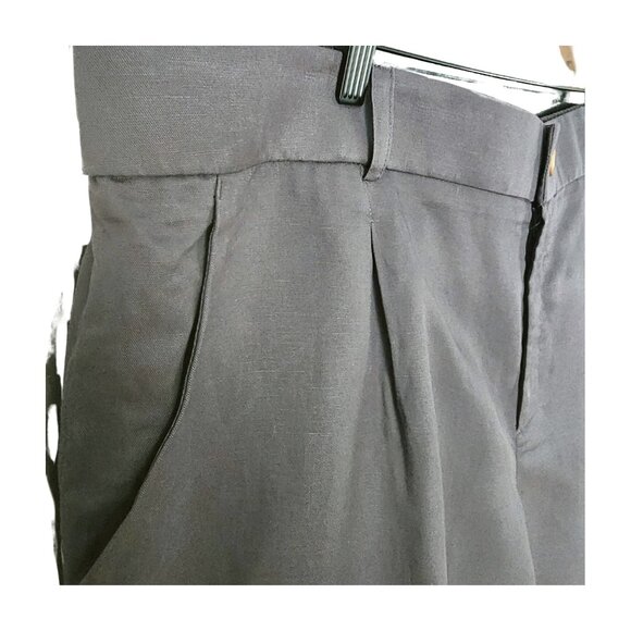 Torrid Plus-size Stretchy Linen Blend High Rise Gray Shorts with Pockets Size 24 - Picture 5 of 12